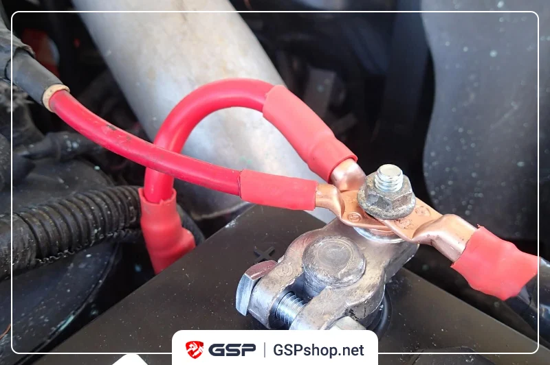 بررسی کابل باتری برای کاهش مصرف سوخت